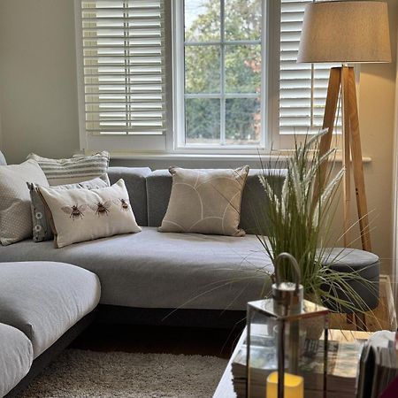 'Bramley Fall Cottage' ' On Site Ev Point - Attached Cottage,3 Separate Bedrooms -1 On Ground Level, Sleeps 6, 2 Bathrooms, Sandy Wittering Beach 8Min Drive, Rural Location, Child Friendly, Small Breed Dog Friendly, Private Parking Chichester Ngoại thất bức ảnh