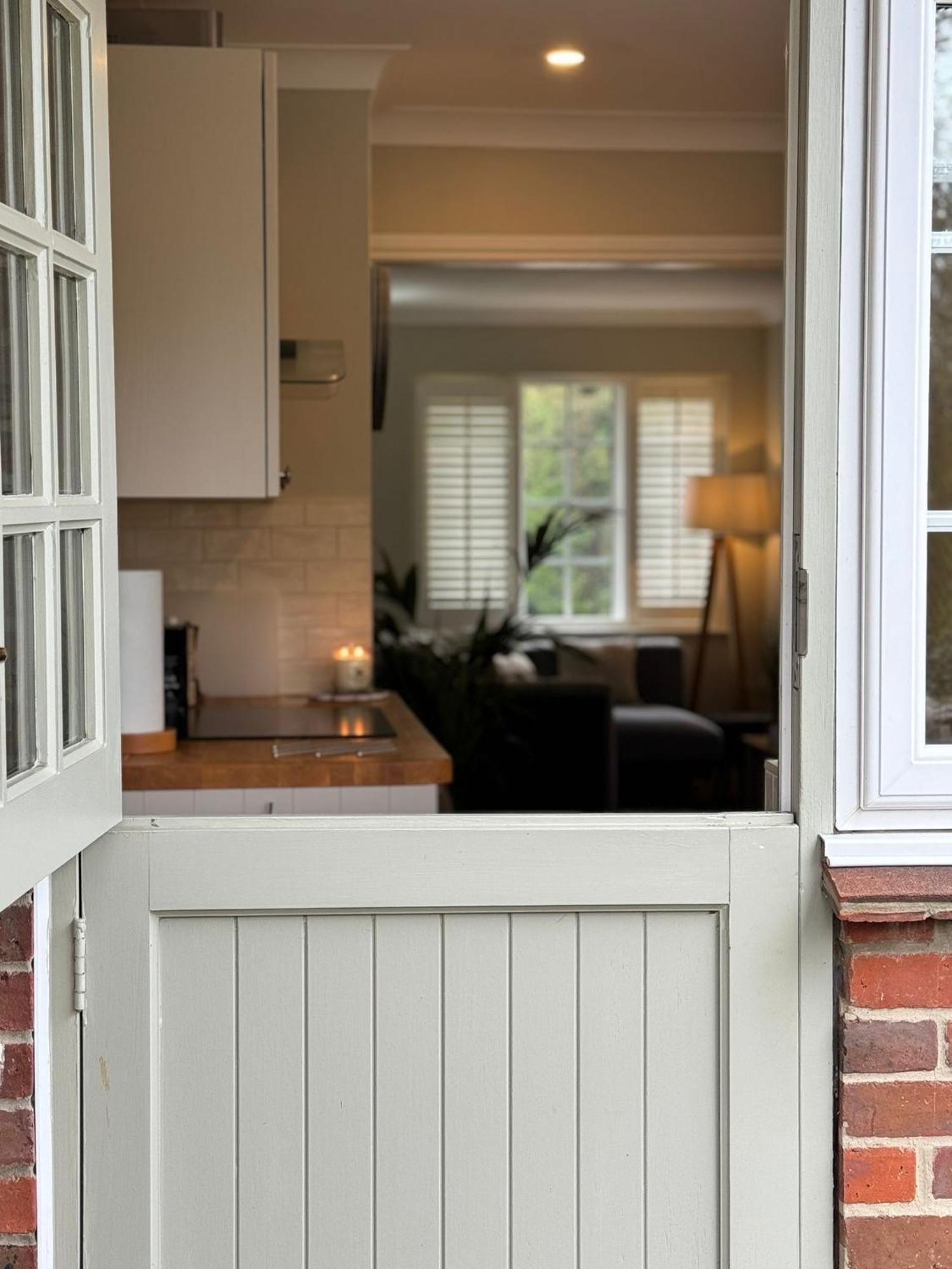 'Bramley Fall Cottage' ' On Site Ev Point - Attached Cottage,3 Separate Bedrooms -1 On Ground Level, Sleeps 6, 2 Bathrooms, Sandy Wittering Beach 8Min Drive, Rural Location, Child Friendly, Small Breed Dog Friendly, Private Parking Chichester Ngoại thất bức ảnh